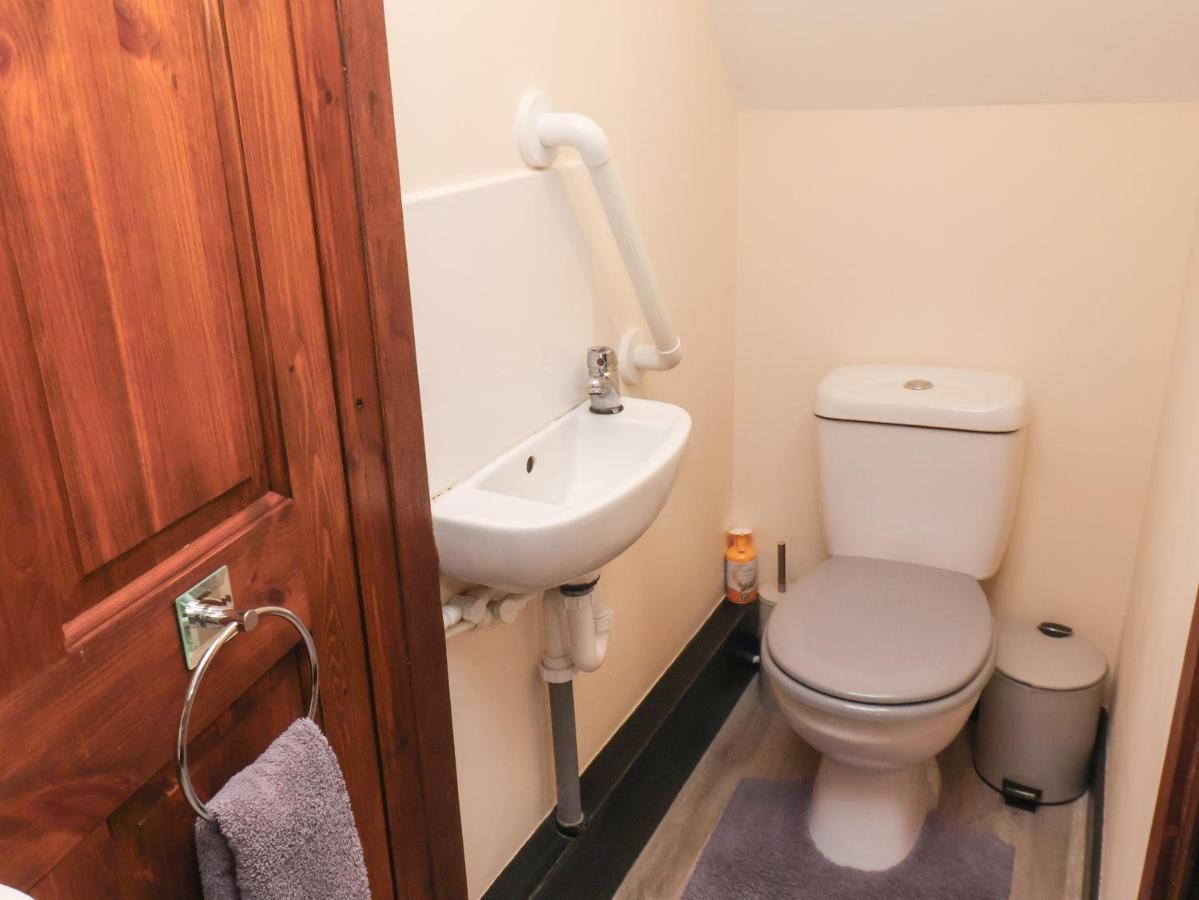 Cow Byre Cottage Whitby Ngoại thất bức ảnh