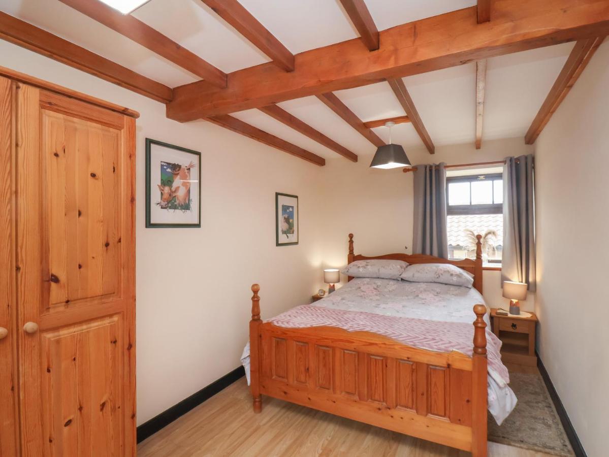 Cow Byre Cottage Whitby Ngoại thất bức ảnh