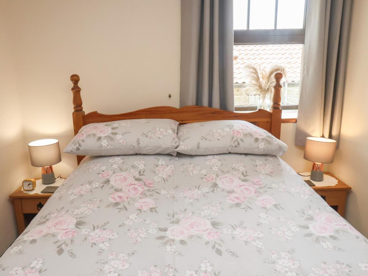 Cow Byre Cottage Whitby Ngoại thất bức ảnh